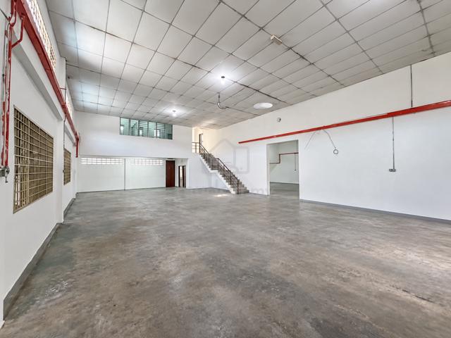 Bukit Minyak 1.5 Storey Terrace Factory l High Ceiling l 300amp 1