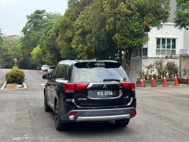 2018 Mitsubishi OUTLANDER 2.4 AWD (A) Sunroof - 4