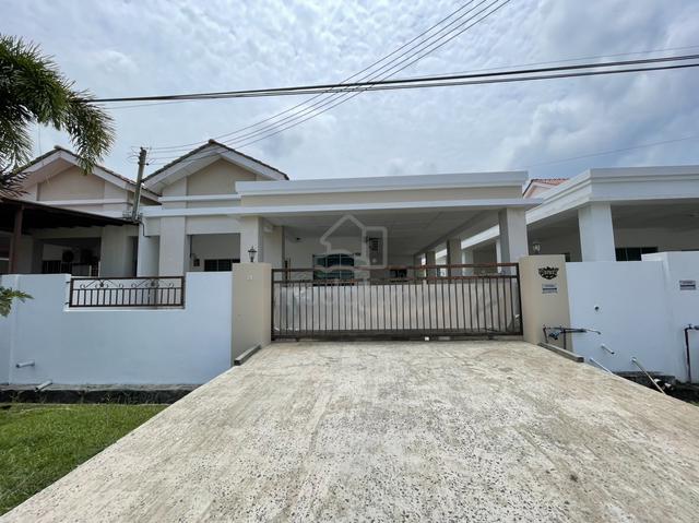 Single Storey Semi-D House for rent at Desa Senadin 1