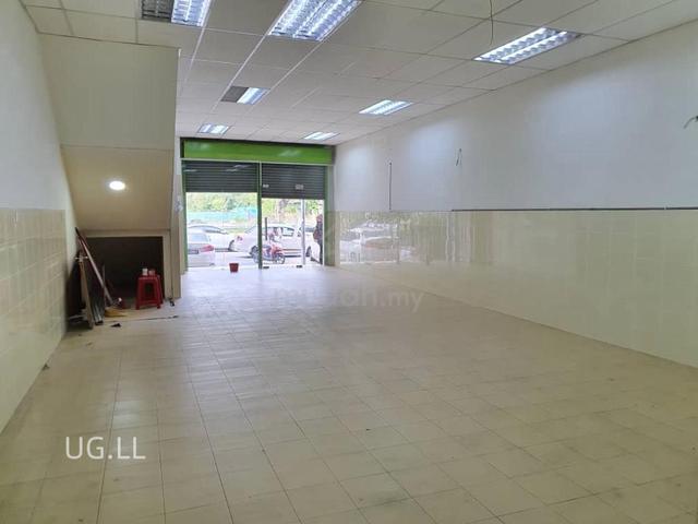 Bayu Tinggi Klang 3 storey Ground Floor Shoplot For Rent 20x70 1