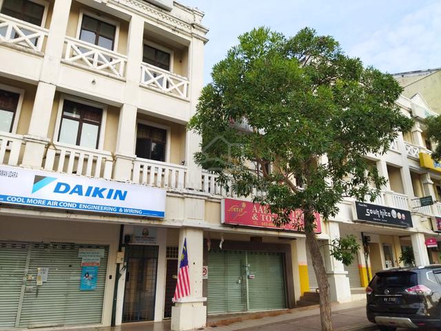 Prime Commercial Unit at 𝐏𝐫𝐞𝐬𝐢𝐧𝐭 𝟏𝟓, 𝐏𝐮𝐭𝐫𝐚𝐣𝐚𝐲𝐚 1
