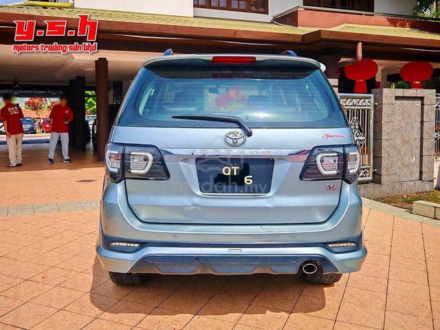 2013 Toyota FORTUNER 2.7 V FACELIFT (A) - 4