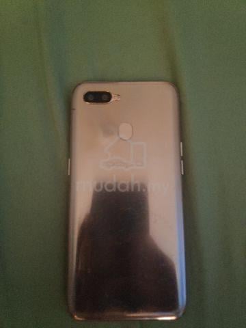 Oppo a5s secondhand - photo 2 of 4