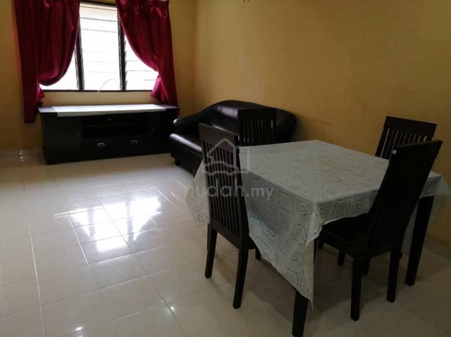 Rumah Pangsa Nilam Sari Flat 1