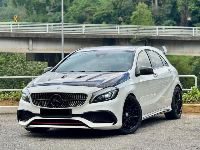 Mercedes Benz A250 2.0 Turbo AMG W176 HarmanKardon - 1