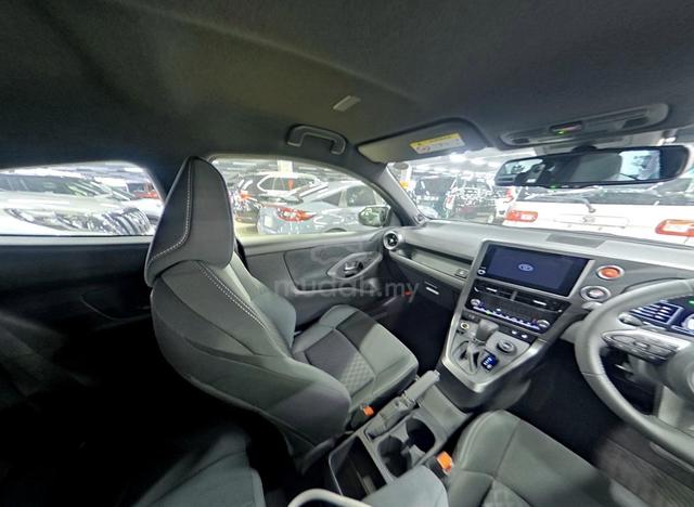 2025 Toyota GR YARIS 1.6	RZ HIGH PERFORMANCE (A) - 5