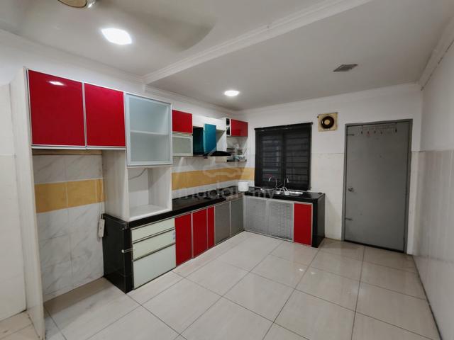 1.5 storey Jalan Gamelan Bandar Bukit Raja with kitchen cabinet 1
