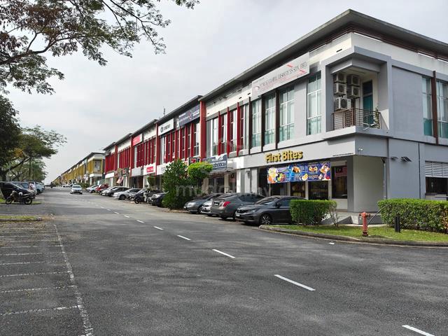 Impian Emas Skudai 2 Storey Shop Lot Ground Floor Corner Unit For Rent 1