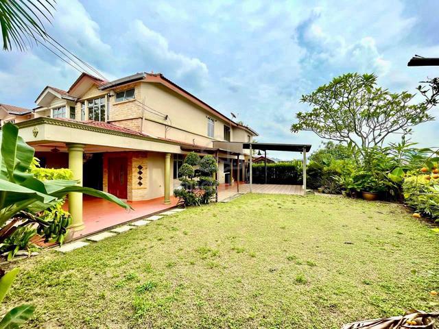 (MURAH) (FREEHOLD) CORNER LOT 2 Storey Taman Ukay Bistari, Ampang 1