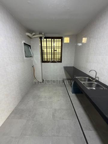 Setia Indah Flat 1