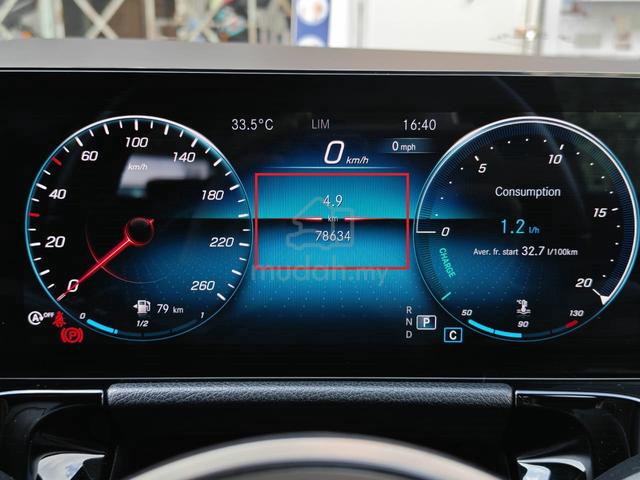 Mercedes Benz GLA200 1.3 (A) F.S.R / DIGITAL METER - 4