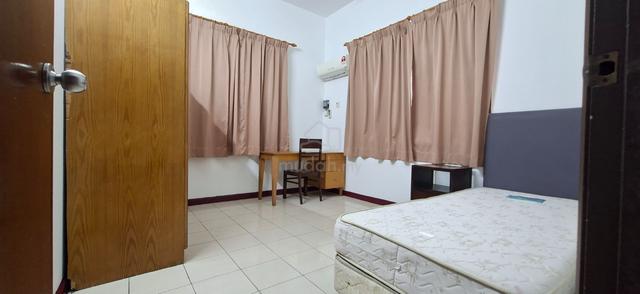 KOZY SINGLE MALE Room - EXCLUSIVE location, 5 mins PJ New Town & PPUM 1