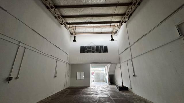 batu caves Bolton Factory 1.5sty 25x80 Bolton Industrial Park Cheap 1