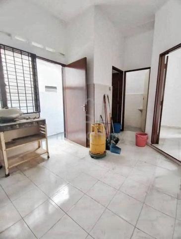 Taman Universiti Skudai 20x65 Well Maintained Unit 4