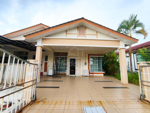 [EXTENDED - SEMI FURNISHED] Semi-D, Tmn Lesung Batu Jaya, Alor Gajah 1