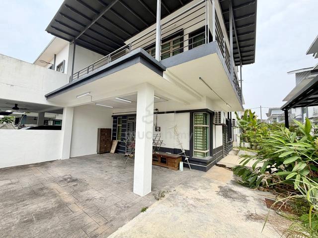 RENOVATED Double Storey Semi-D Cluster SP 10 Bandar Saujana Putra 1
