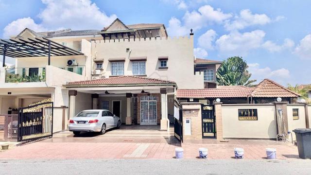 FULLY RENO 3 Storey Corner Lot Jalan Pualam Seksyen 7 Shah Alam 1