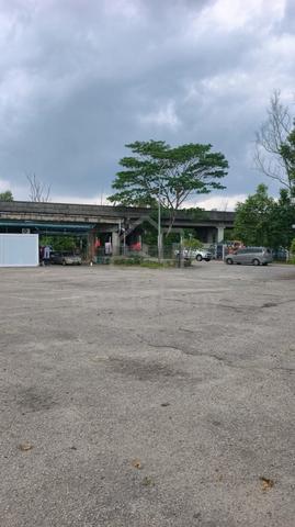 3.1 acres Commercial Land with Buiding Impian Emas 1