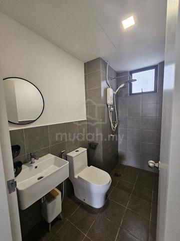 Casa Embun, Cybersouth – Ready-to-Move-In Master Room for Rent 🛏️ 1