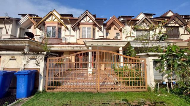 Taman Bukit Subang, Shah Alam, DOUBLE STOREY 528K 1