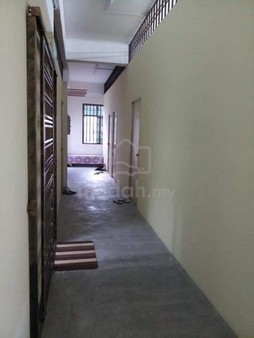 Room Rental - Taman GP Prima (Gelang Patah) 1
