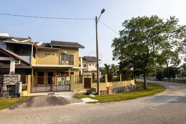 Selangor Sungai Buloh 2-Storey Terraced House For Rent 1