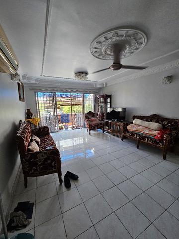 Pangsapuri Kayangan (Subang) 1