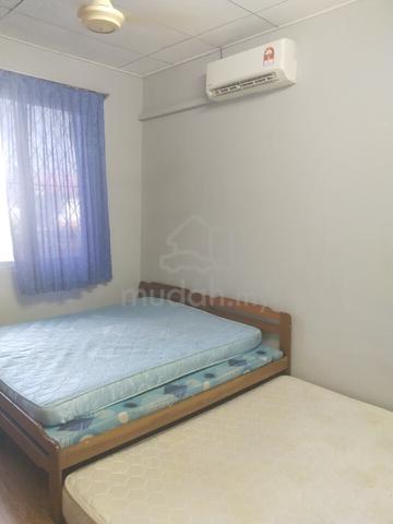 bilik double bed Air con 1