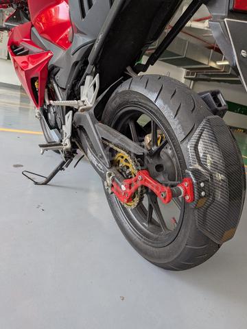 Honda CBR 150R year 2022 like new  - photo 5 of 10