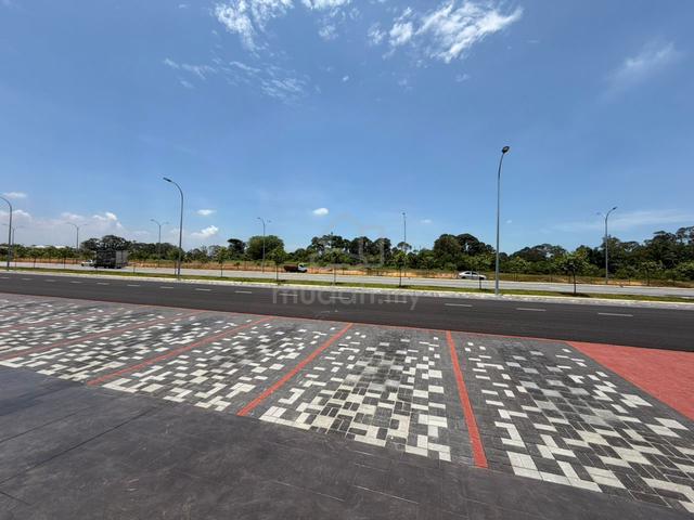 FACING MAIN ROAD Double Storey Shoplot Taman Molek (PB project) Ayer 1