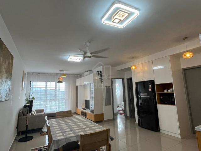 Avia Plus, Bandar Country Homes 1