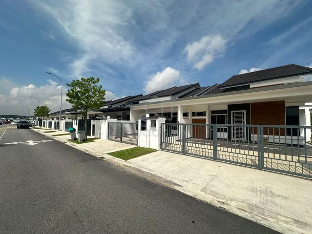 Impian Emas Endlot Cheaper Market Hot Location Unit 1