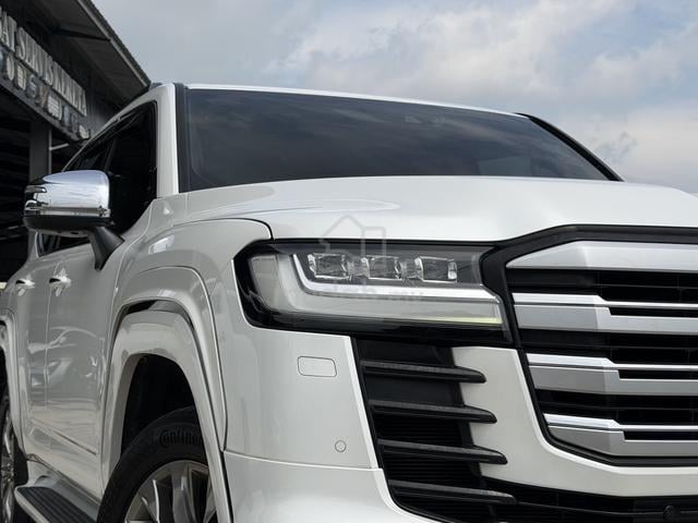 2023 Toyota LANDCRUISER 3.5 ZX LOW MILEAGE - 3