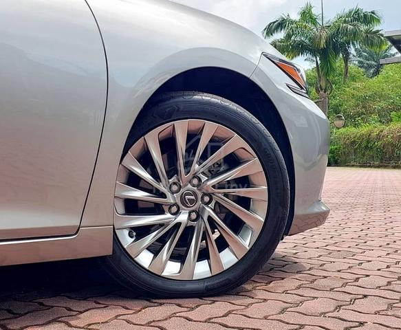 2019 Lexus ES250 LUXURY 2.5L (A) - 3