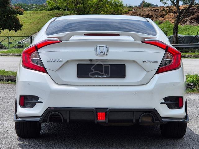 2017 Honda CIVIC 1.8 FC (A) Full Loan / Tiptop - 4