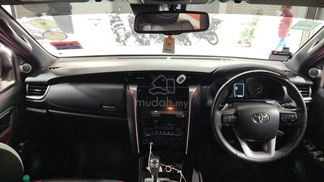 2021 Toyota FORTUNER 2.8 VRZ MY21 (A) ALL-IN - 4