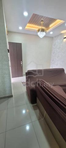 Rumah Teres 2 Tingkat untuk Dijual di Lunas 5