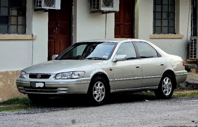 2001 Toyota CAMRY 2.2 GX (A) - 1