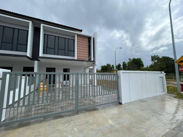 Desa Tebrau Double Storey Terrace House 4bed Johor Bahru 1