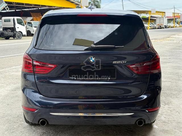 2015 Bmw 220i GRAN TOURER 2.0 (A) LOAN KEDAI - 4
