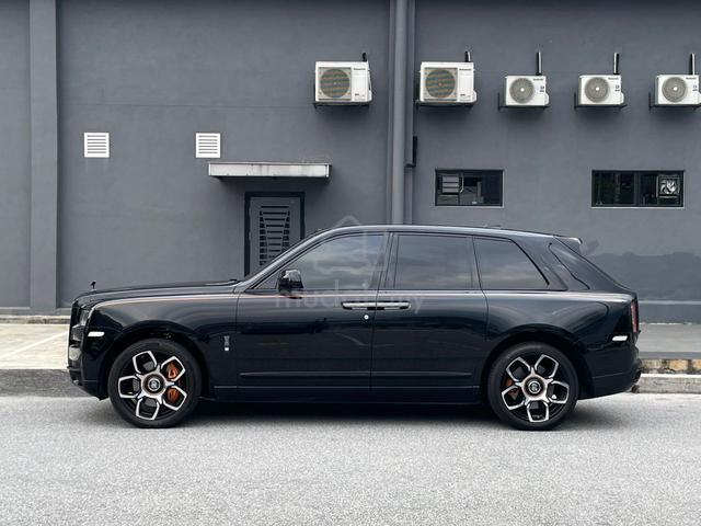 2023 Rolls Royce CULLINAN BLACK BADGE 4 SEATER AWD - 3
