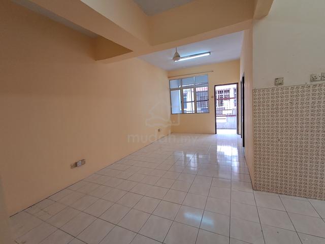 Shop Apartment Pusat Hentian Kajang 1