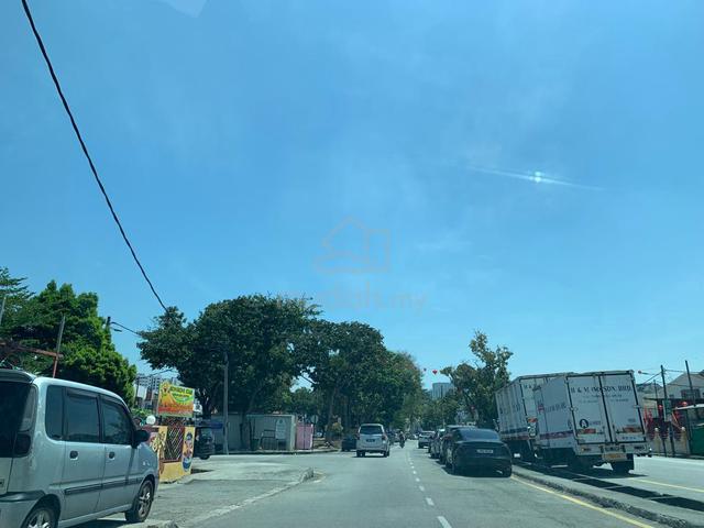 Main road locale proximity to Mutiara Line LRT station Sungai Nibong 1