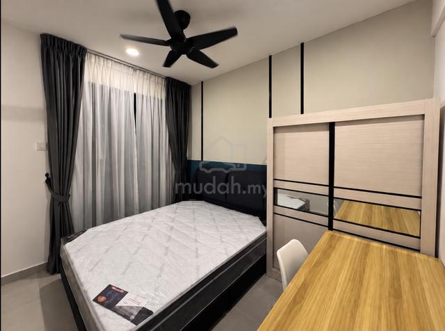 YOLO Signature Suites 1