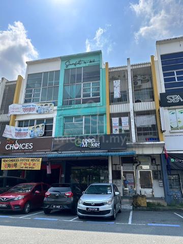 Taman Mutiara Mas - 3 Sty Shoplot for Rent (Level 1) 1