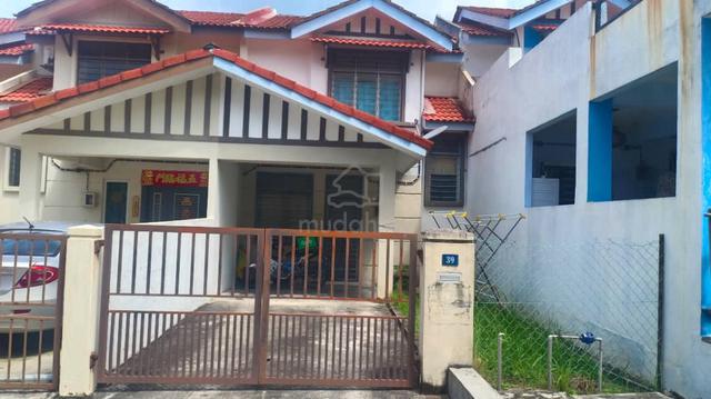 3B2B Taman Salak Perdana 2 Storey Terrace BBST Near KLIA & UniKL MIAT 1