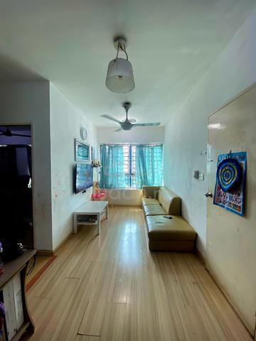 University Prime Condominium 1