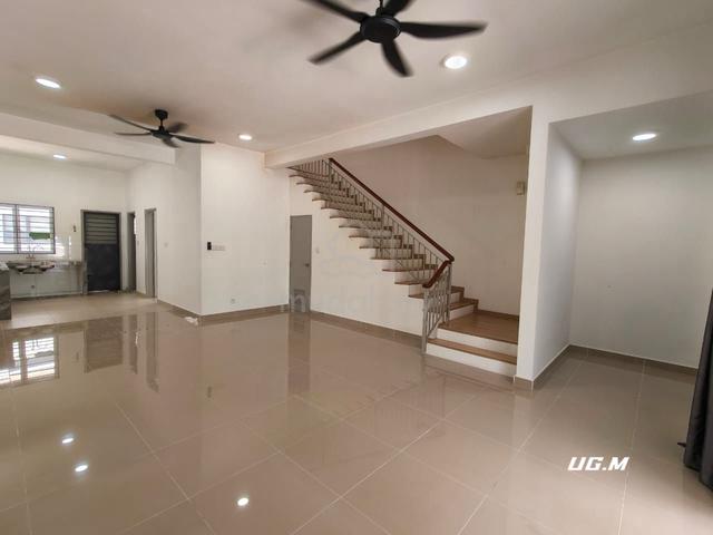 Bergenia Kota Bayuemas Klang 2 Storey 20x70 Facing Open For Sale 1