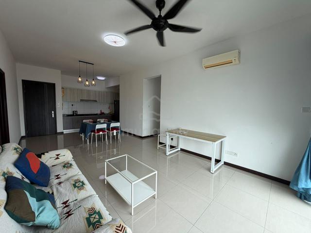Molek Regency 1