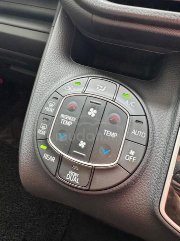 Toyota Voxy Valvematic 8 Seater MPV - 2